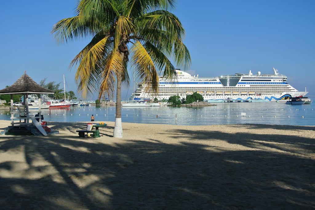 Beach Studio 10 Ocho Rios Bilik gambar